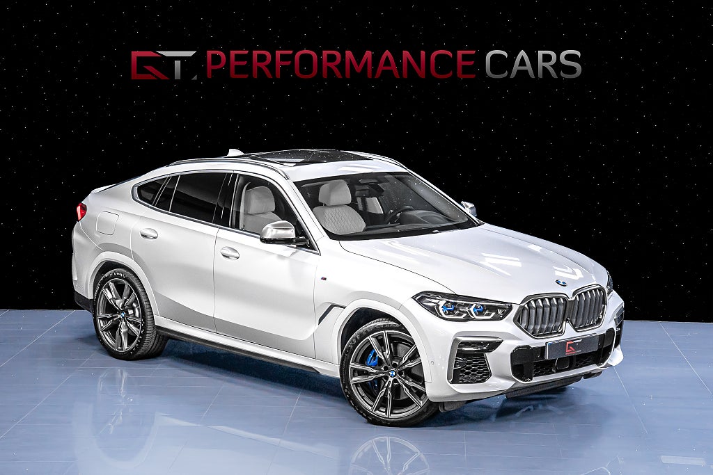 BMW X6 M50i MOMS Ultimate Edt B&W Pano Sky 22" DAP HuD Drag