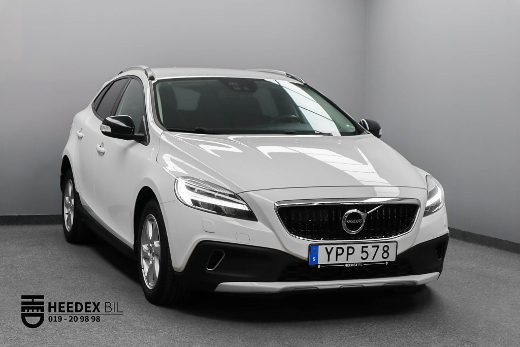 Volvo V40 Cross Country D3 Geartronic 150hk Värmare VOC Navi Radar Assist
