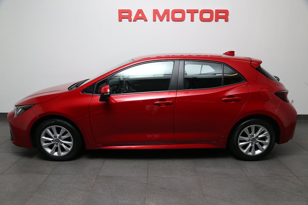 Toyota Corolla 1,8 Hybrid e-CVT 140hk Active Plus Aut Navi Dragkrok