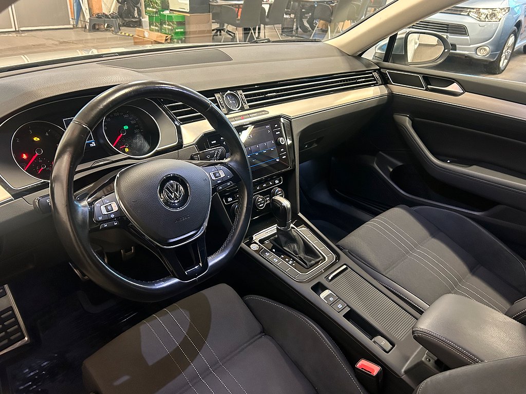 Volkswagen Passat Alltrack TDI 190hk 4M DSG |Drag|D-värm| 2019