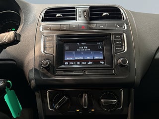 Volkswagen Polo 5-dörrar 1.2 TSI BMT Automat Mvärm Psens S/V-hjul – bild 11