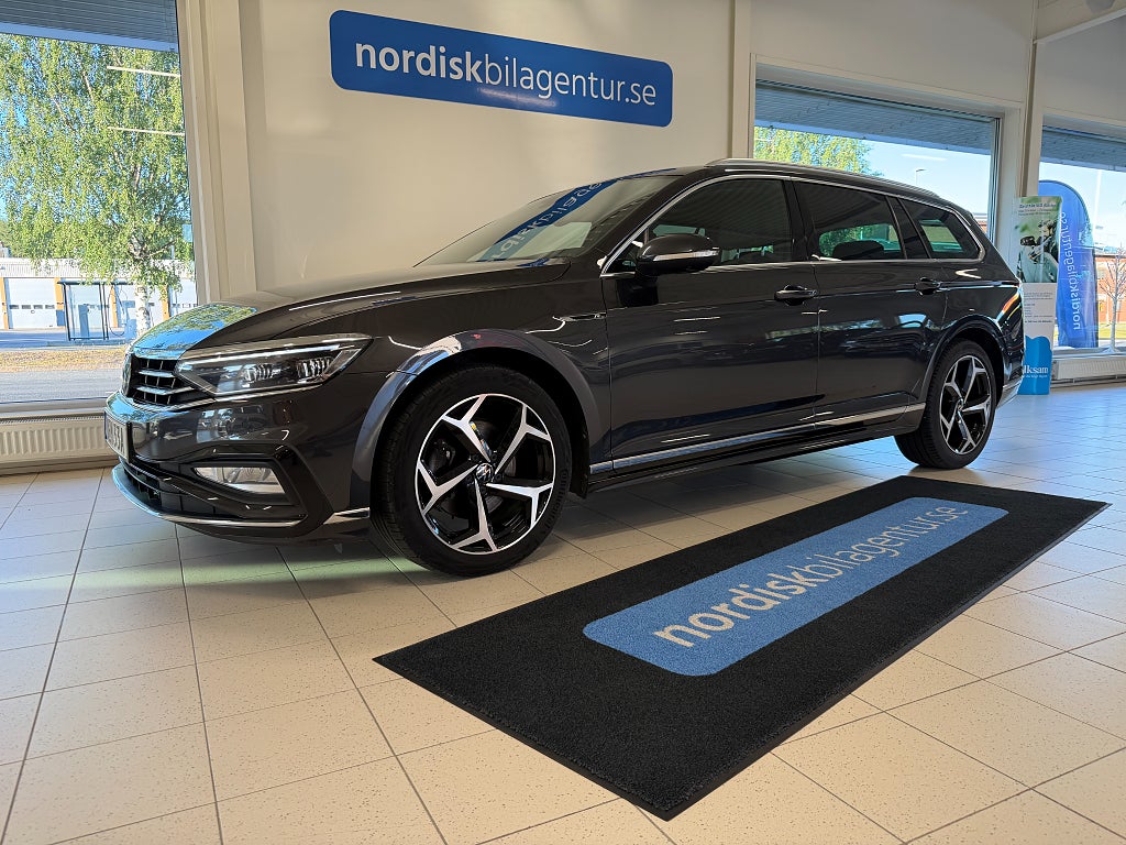 Volkswagen Passat 2.0TDi 200hk Aut 4Motion Kombi Executive R-Line*7900mil