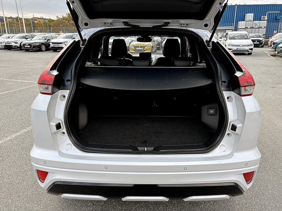 Bild på Mitsubishi Eclipse Cross Business PHEV 2.4 MIVEC S-AWC 188hk Aut 4WD B-KAMERA