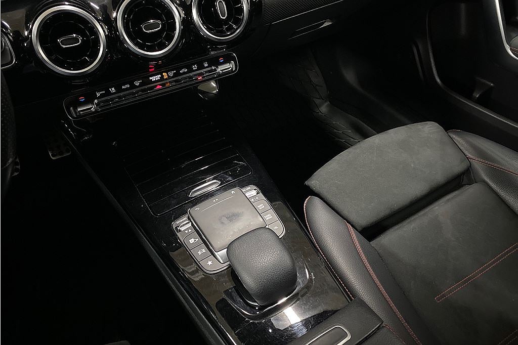 Mercedes-Benz A 250 E AMG Night, kamera