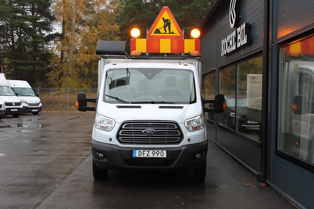 Ford Transit 350 Chassi Cab 2.2 TDCi RWD, BG-lyft, Skåp, APV-skylt