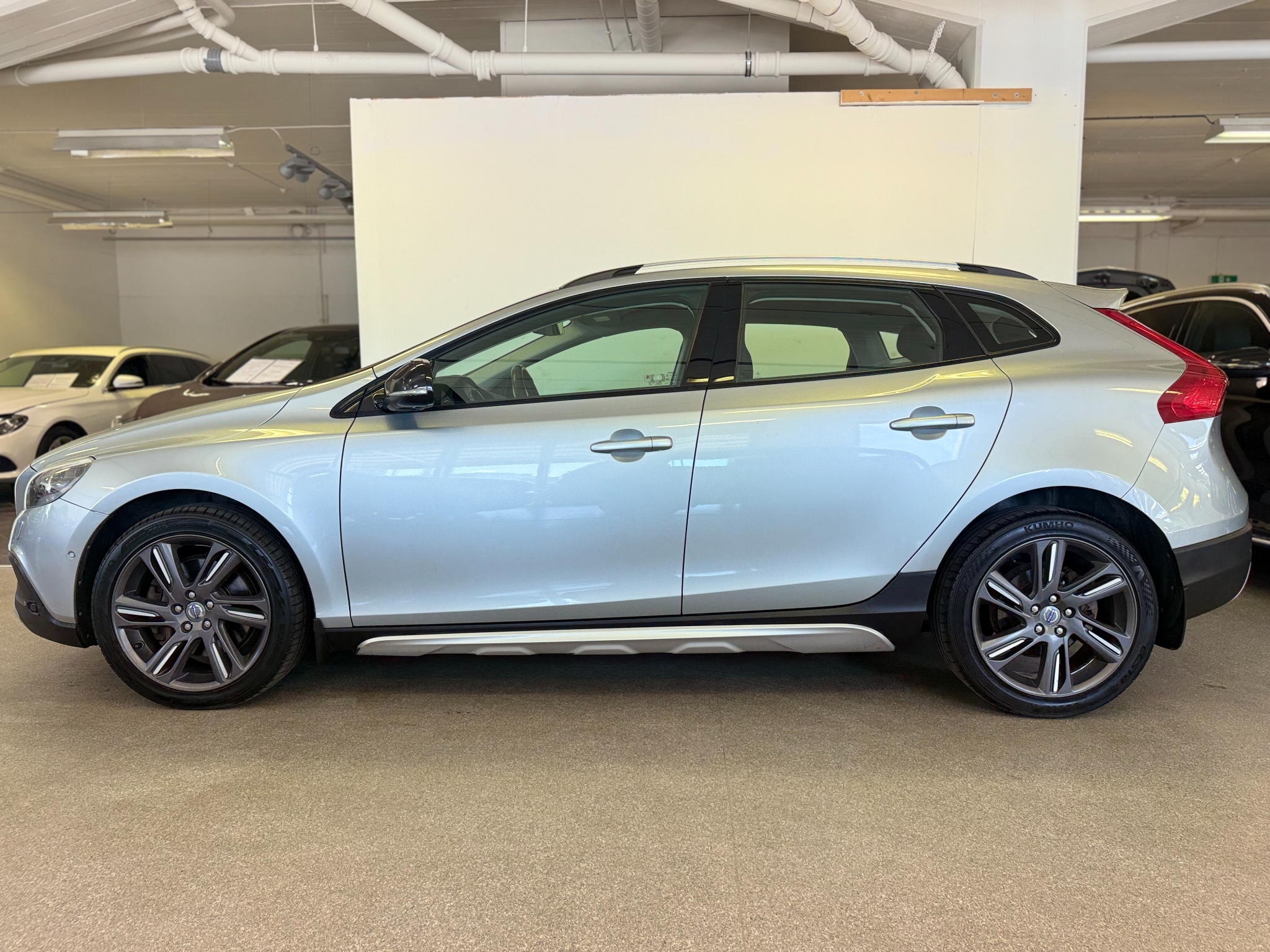Volvo V40 Cross Country 2013, photo 2/44