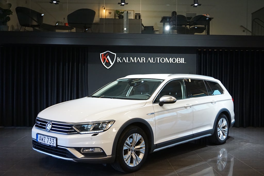 Volkswagen Passat Alltrack 2.0 TDI DPF SCR 4M 190hk Cockpit 