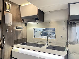 Husbil-halvintegrerad Benimar PERSEO 557 15 av 26