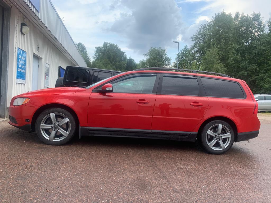 Volvo V70 2.0 Flexifuel Base 145hk 2008, kuva 2/34
