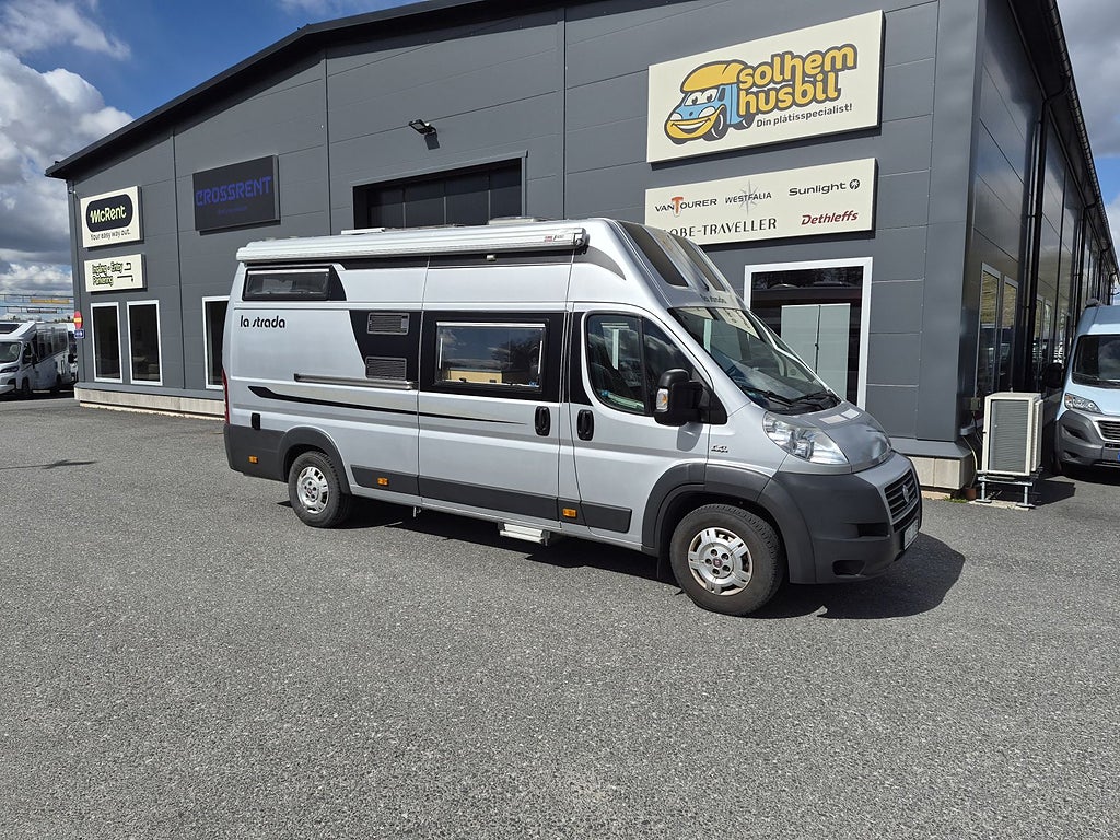 La Strada Avanti EB långbäddar, 150 hk, dieselvärme, extra hög