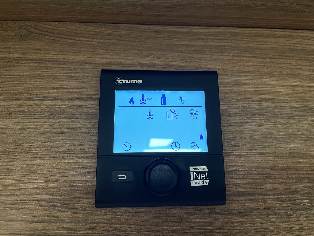 Pilote P 740 GJ / Solcell / B-körkort / Automat /  - Pilote