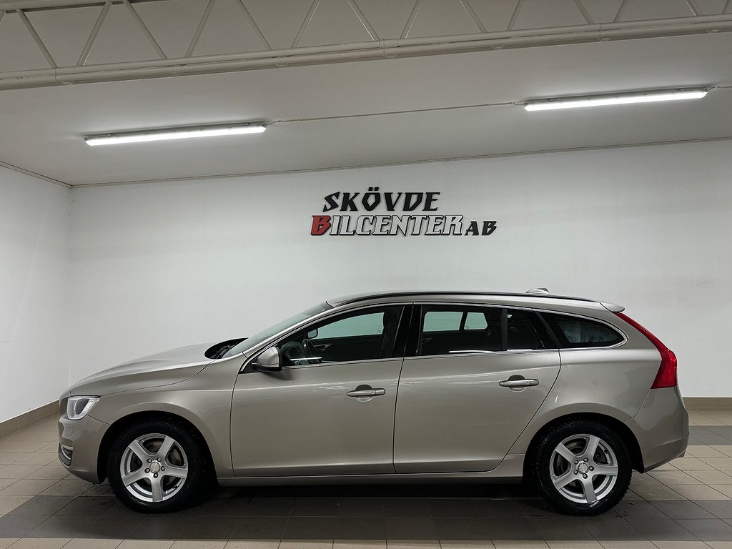 Volvo V60 D4 Momentum/Drag/KeylessGO/Rattvärme/PDC/Euro 6