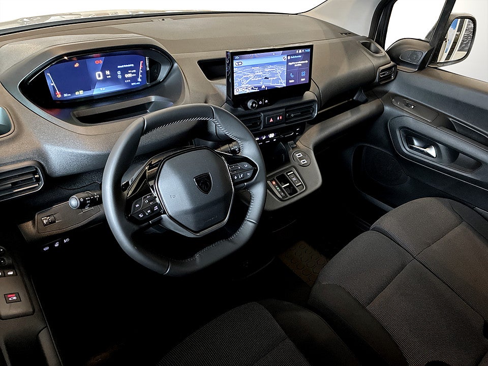 Bild på Peugeot Partner Plus 130hk Aut L2 - EDITION! SERVICE & VINTERHJUL INGÅR