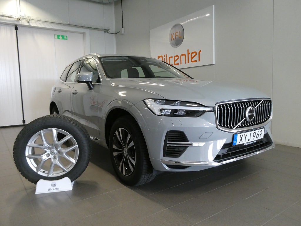 Volvo XC60 Recharge T6 AWD Drag-Kamera-Panorama-Värmare-Navi-SoV
