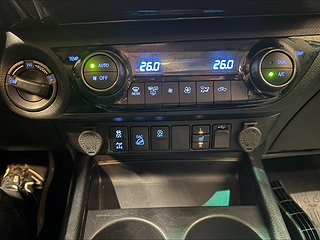 Toyota Hilux Dubbelhytt 2.4 AWD Hero MOMS/Drag/MoK/Kamera
