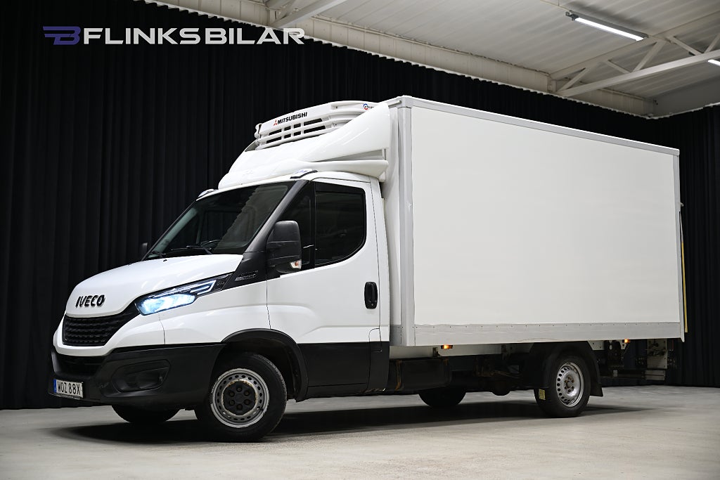 Iveco Daily 156HK Automat|Volymskåp|BG-Lyft|Sidodörr|NyKamrem|Moms