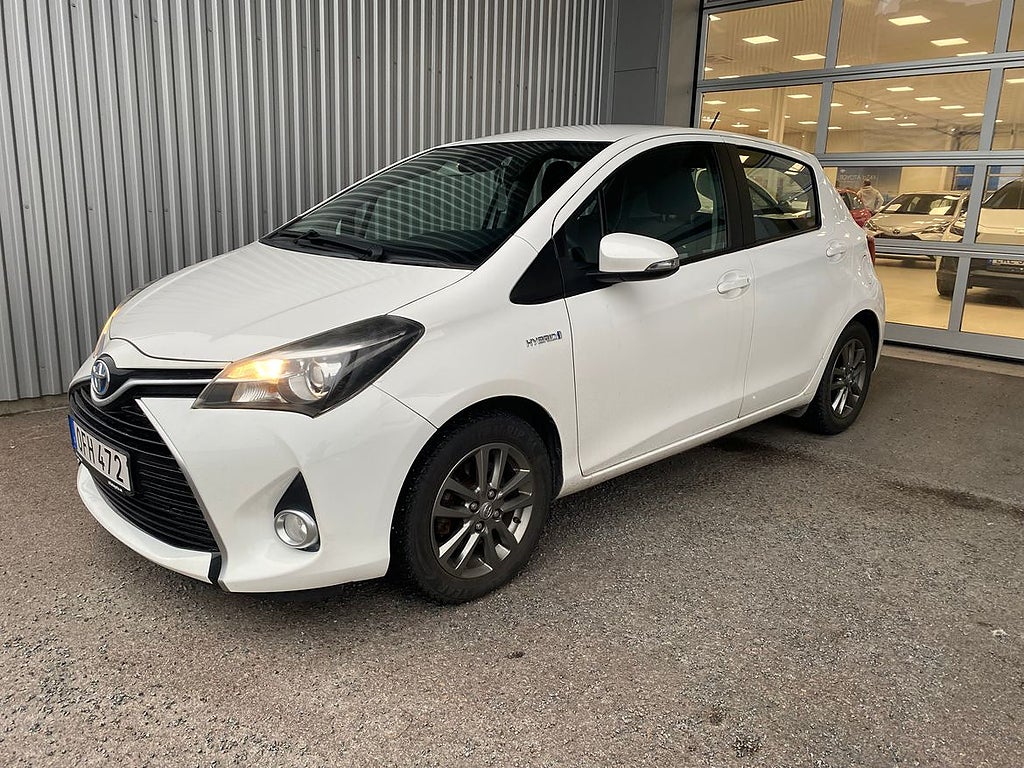 Toyota Yaris Hybrid 1,5 Active / V-hjul