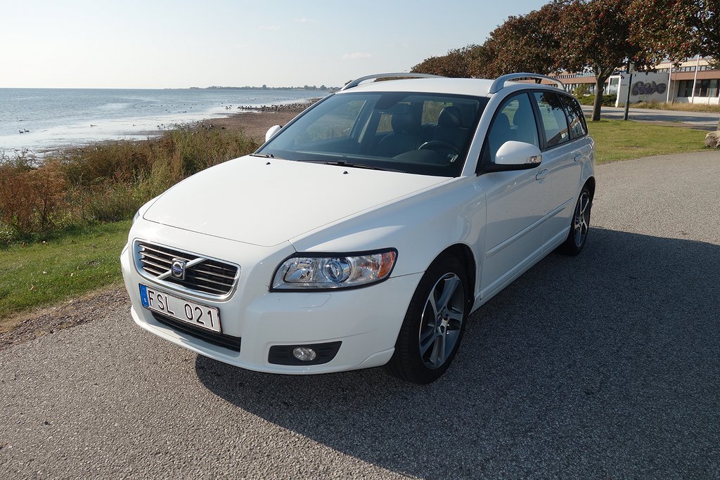 Volvo V50 D2 Momentum VOC Läder Sensorer Värmare