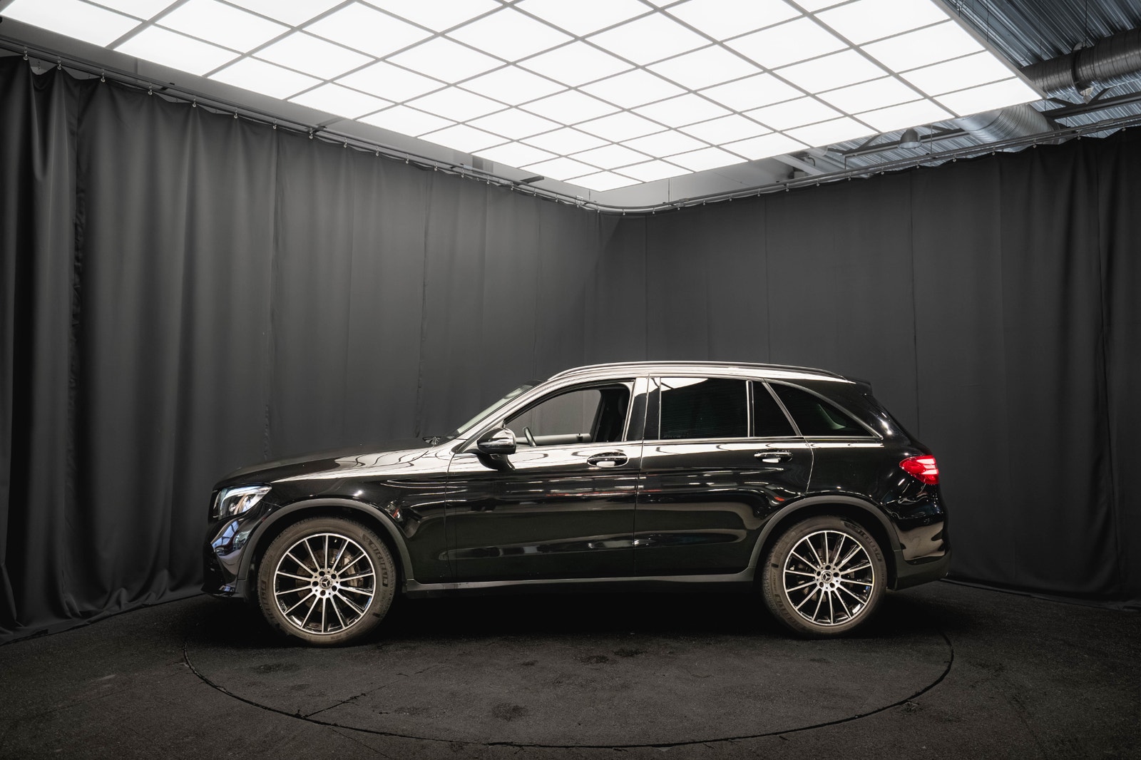 Mercedes-Benz GLC220 d GLC 220 d 4M AMG NIGHT D-VÄRMARE BUR DRAG 20'' KAMERA 170hk 2019 - miniatyr 9