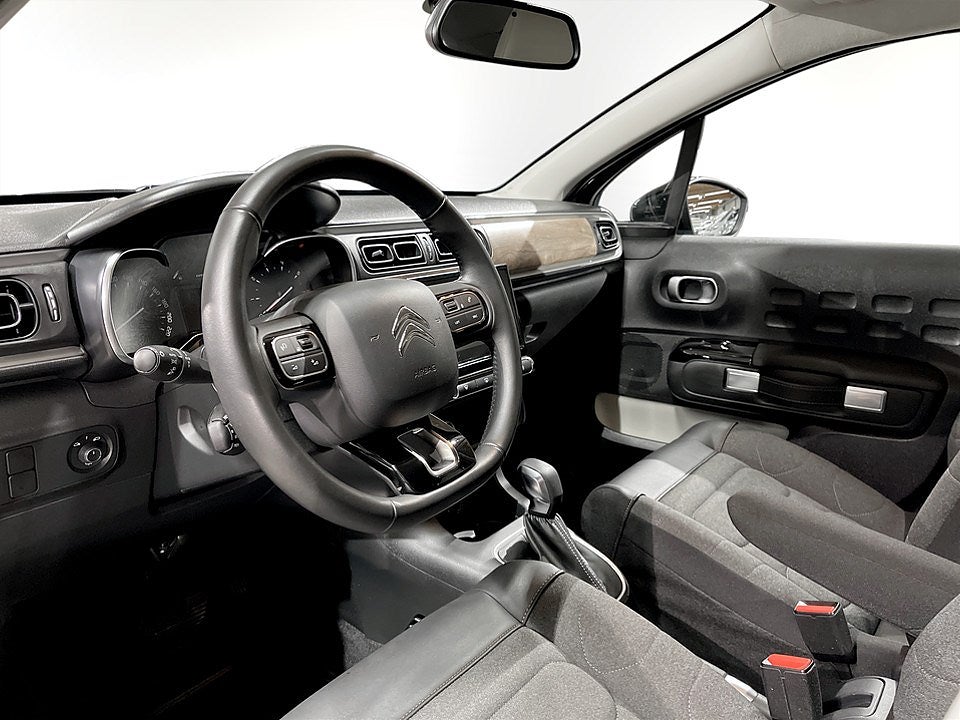 Bild på Citroën C3 Shine 1.2 PT 110hk Aut - CARPLAY, EN ÄGARE