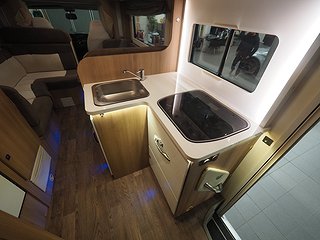 Husbil-halvintegrerad CI Magis 74 XT/ 7 av 17