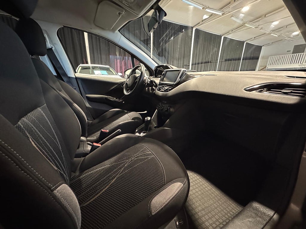 Peugeot 208 bild 8