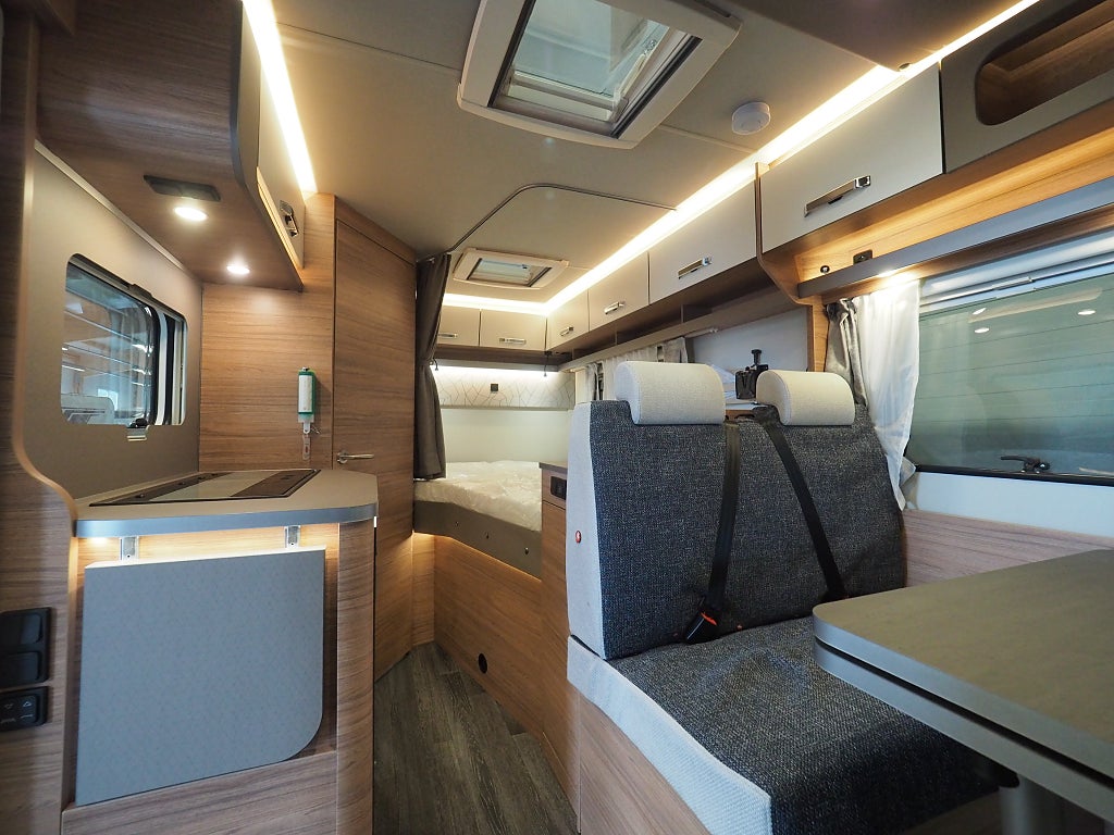 Weinsberg CaraLoft 550 MF 6m I AUT I 155hk I 3500kg