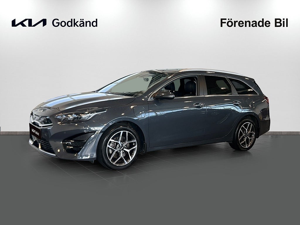 Kia Ceed SW PLUG-IN HYBRID DCT ADVANCE PLUS 141HK / PANO