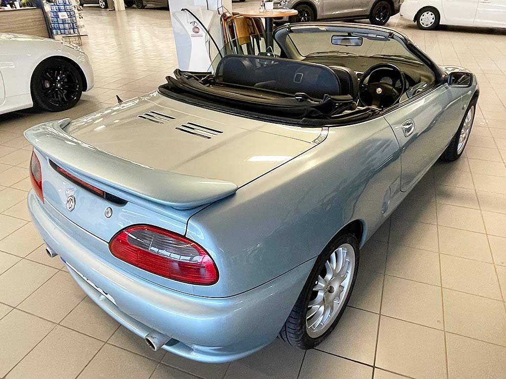 MG F 1.8 MPi 120hk Cab Högerstyrd
