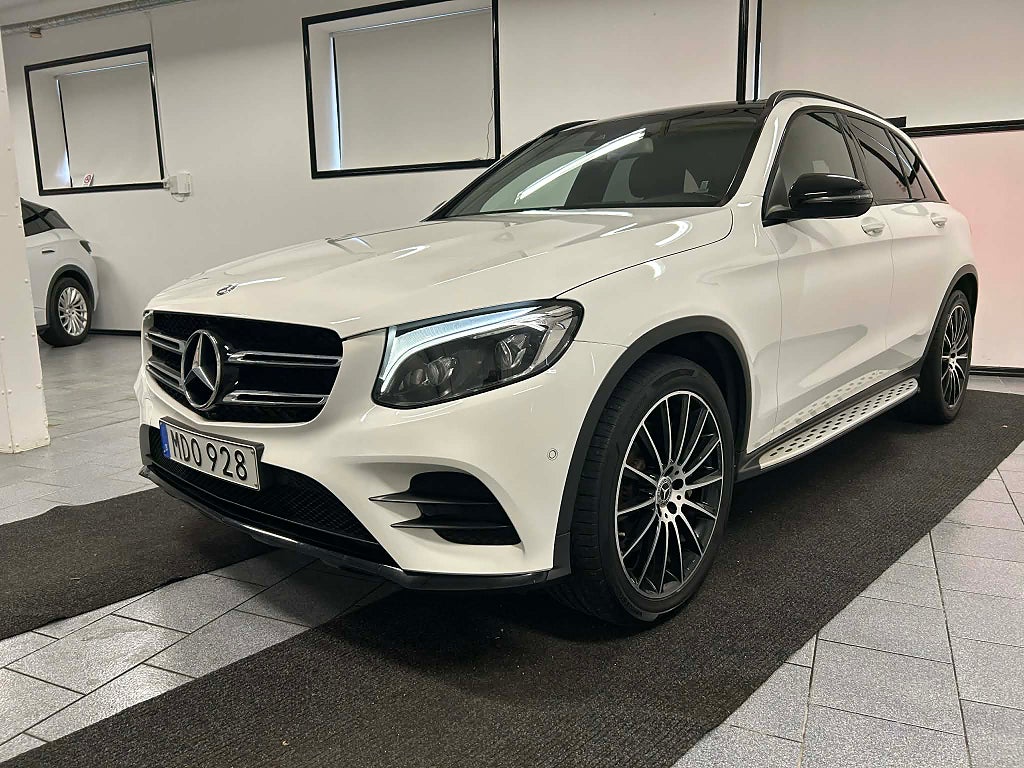 Mercedes-Benz GLC 220 d 4MATIC 9G-Tronic AMG Line Pano NAVI Burmest Drag