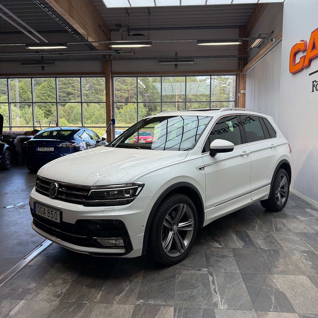 Volkswagen Tiguan 2.0 TDI BMT 4Motion GT R-line Cockpit Panorama
