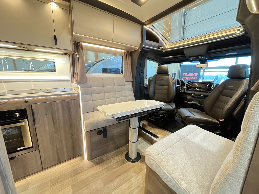 Kabe  Novum Compact 720 LXL / ALDE / Ugn / B-kort / Litium /   - Kabe