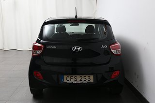 Halvkombi Hyundai i10 6 av 21