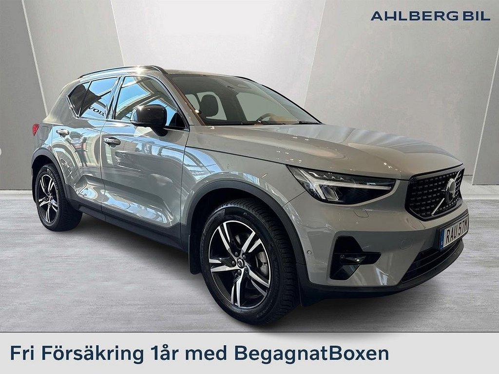 Volvo XC40 B3 FWD Bensin Plus Dark, Dragkrok, tonade rutor, 360 graders kam