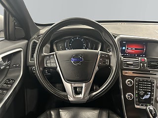 Volvo XC60 D4 AWD Automat R-Design Kamrem Bytt/Kamera/Drag/S&VDäck – bild 9