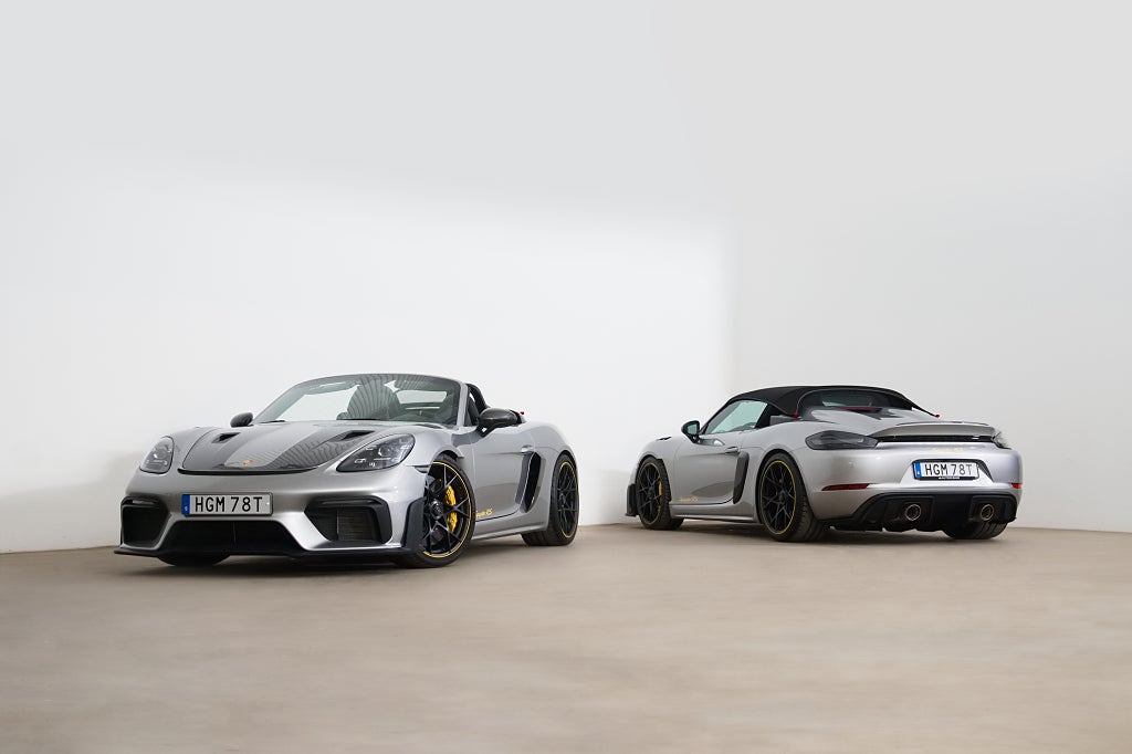 Porsche 718 Spyder RS/Weissach/PCCB/Lift/414.700kr i extrautr 