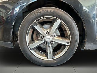 Toyota Auris 5-dörrar 1.6  MoK/Norrbottenbil/Isofix/Fhållare – bild 14