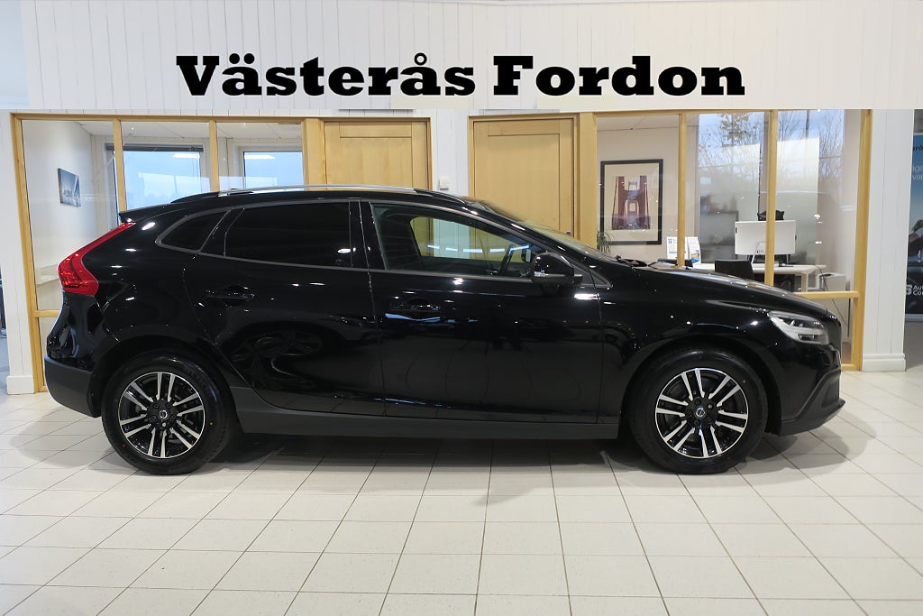 Volvo V40 Cross Country D2 Business Advanced Kamrem Bytt Värmare Navi