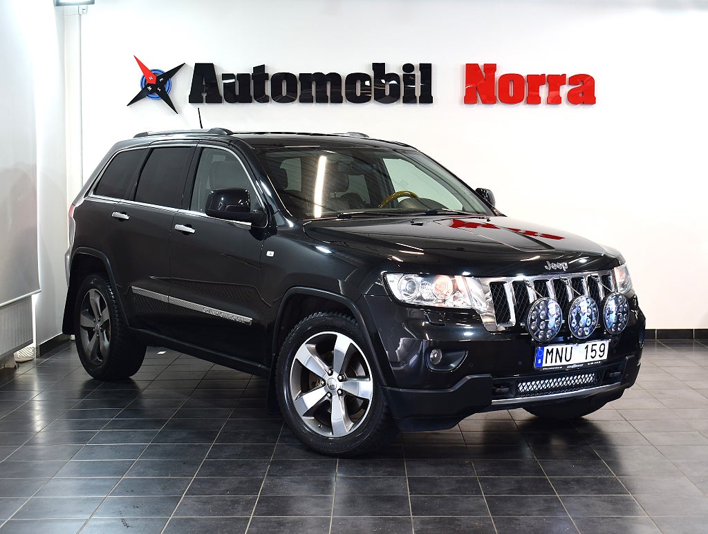 Jeep Grand Cherokee 3.6 V6 4WD B-Kamera/M-värmare/Navi/Pano/Skinn