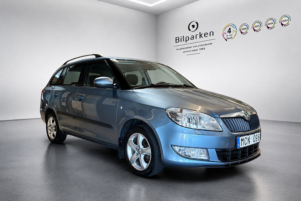 Skoda Fabia Kombi 1.2 TSI Elegance | Climatronic | Farthållare
