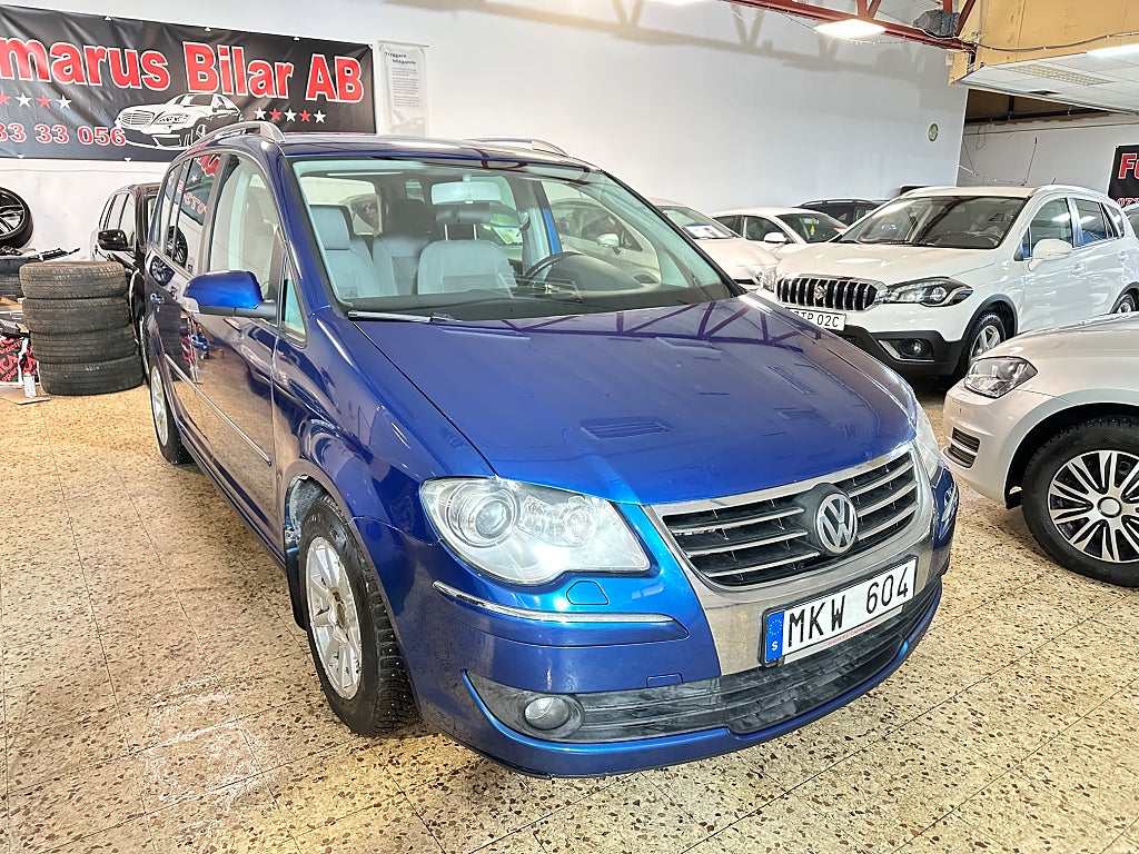 Volkswagen Touran 1.4 TSI Highline 7-sits Ny Besiktigad & Ny Servad 