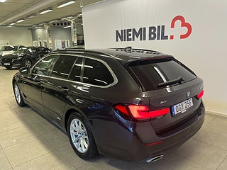 BMW 520 d xDrive Touring Drag/Kamera/Sov-däck/MoK-värm/Navi