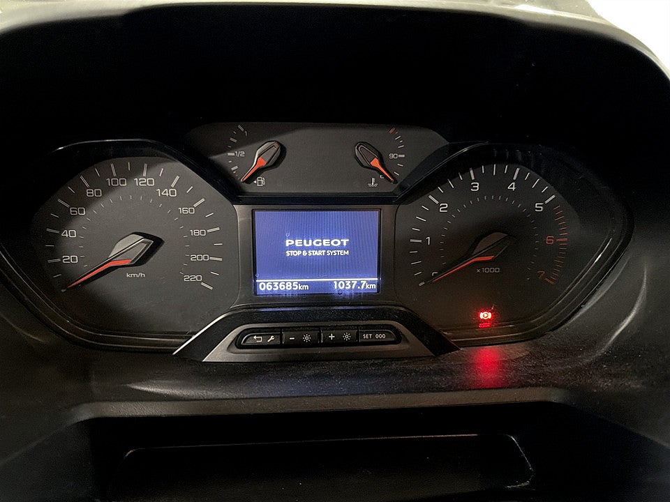 Bild på Peugeot Partner PRO+ 1.5 BHDi 130hk Aut L1 B-KAMERA DRAG