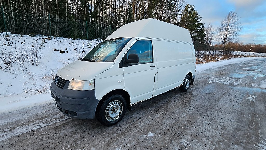 Volkswagen Transporter T30 2,5 TDI Euro4 AUT (131hk)