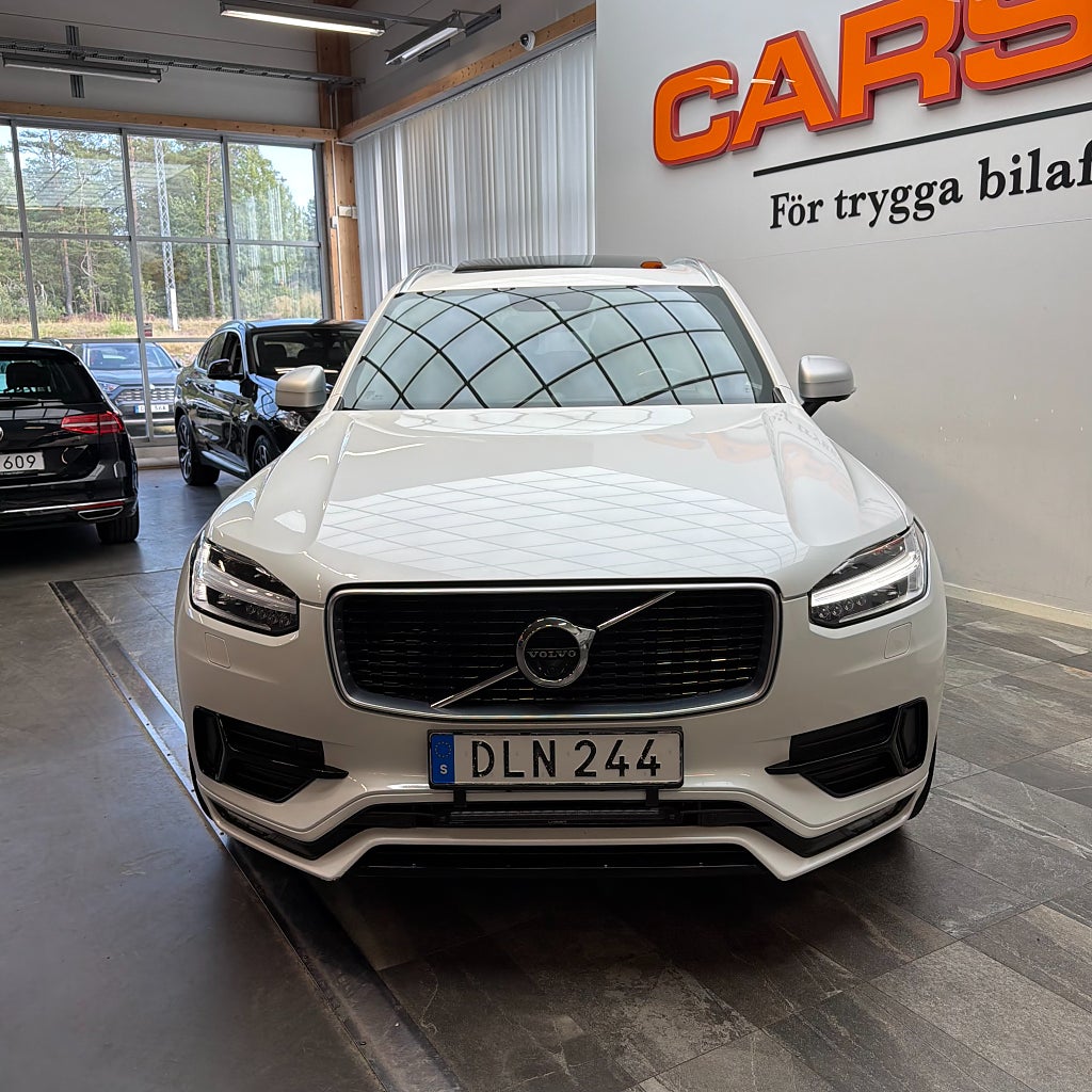 Volvo XC90 D5 AWD R-Design Pano B&W Carplay Massage 360° Luftfjädr