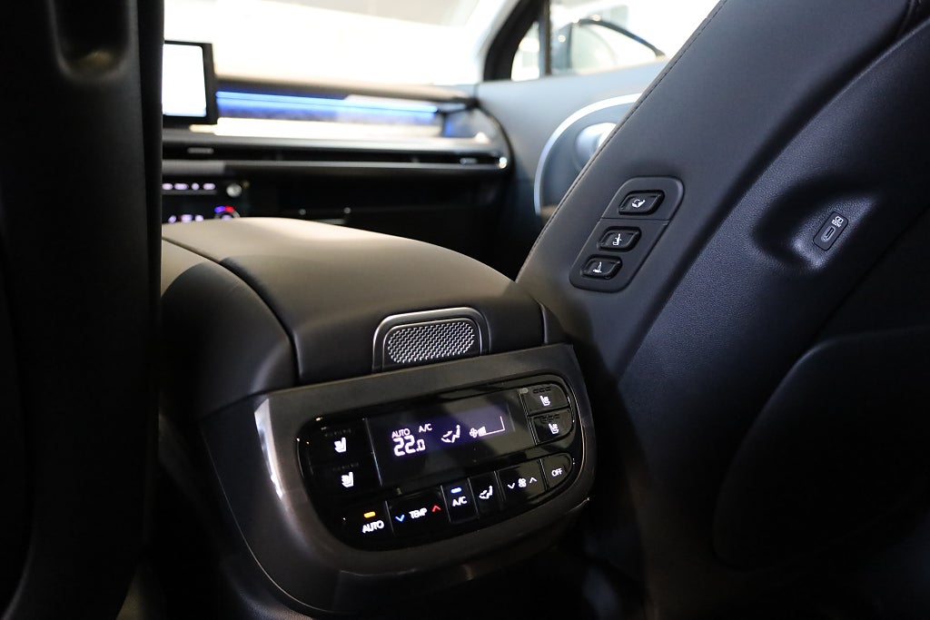 Hyundai IONIQ 9 Calligraphy Line AWD 110kWh *Avbetalningskampanj