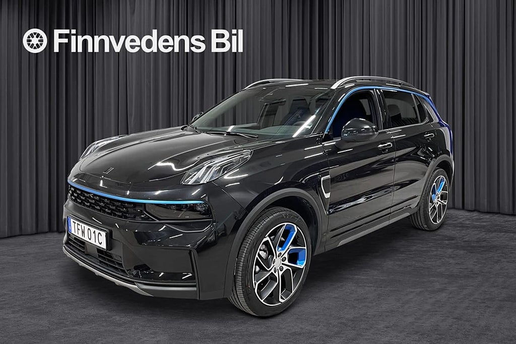 Lynk & Co 01 PHEV *V-hjul/Infinity/Pano/Moms*