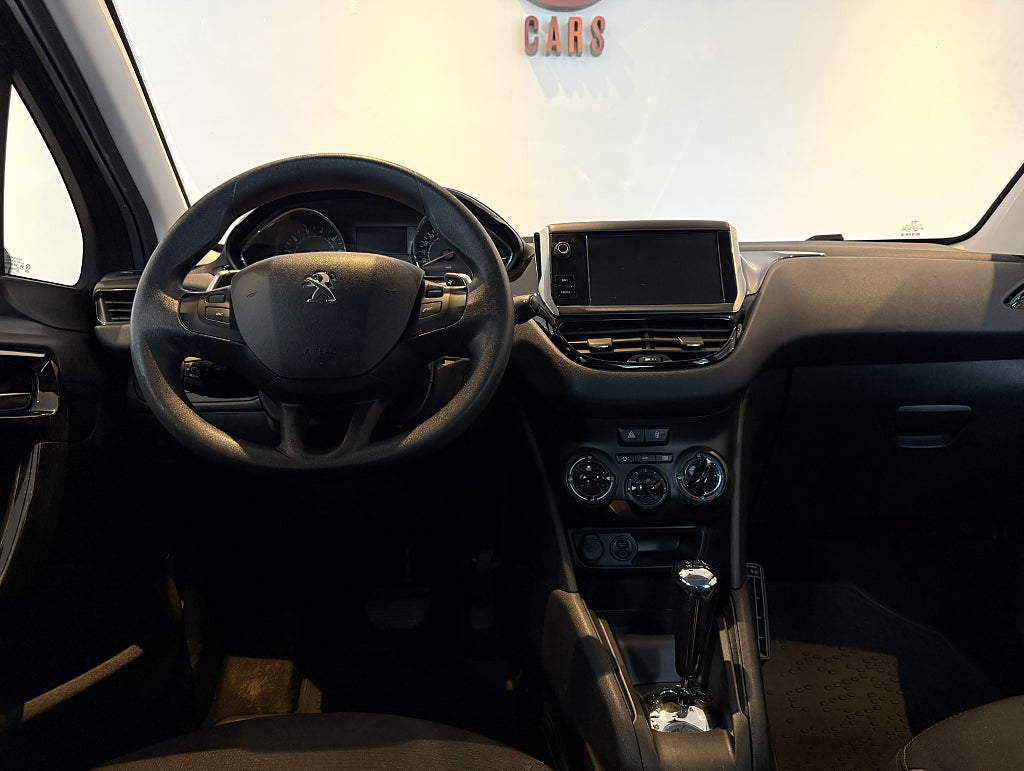 Peugeot 208 1.2 VTI EGS 82hk AUTOMAT LÅGMIL NYBES NYSERVAD DRAGKROK