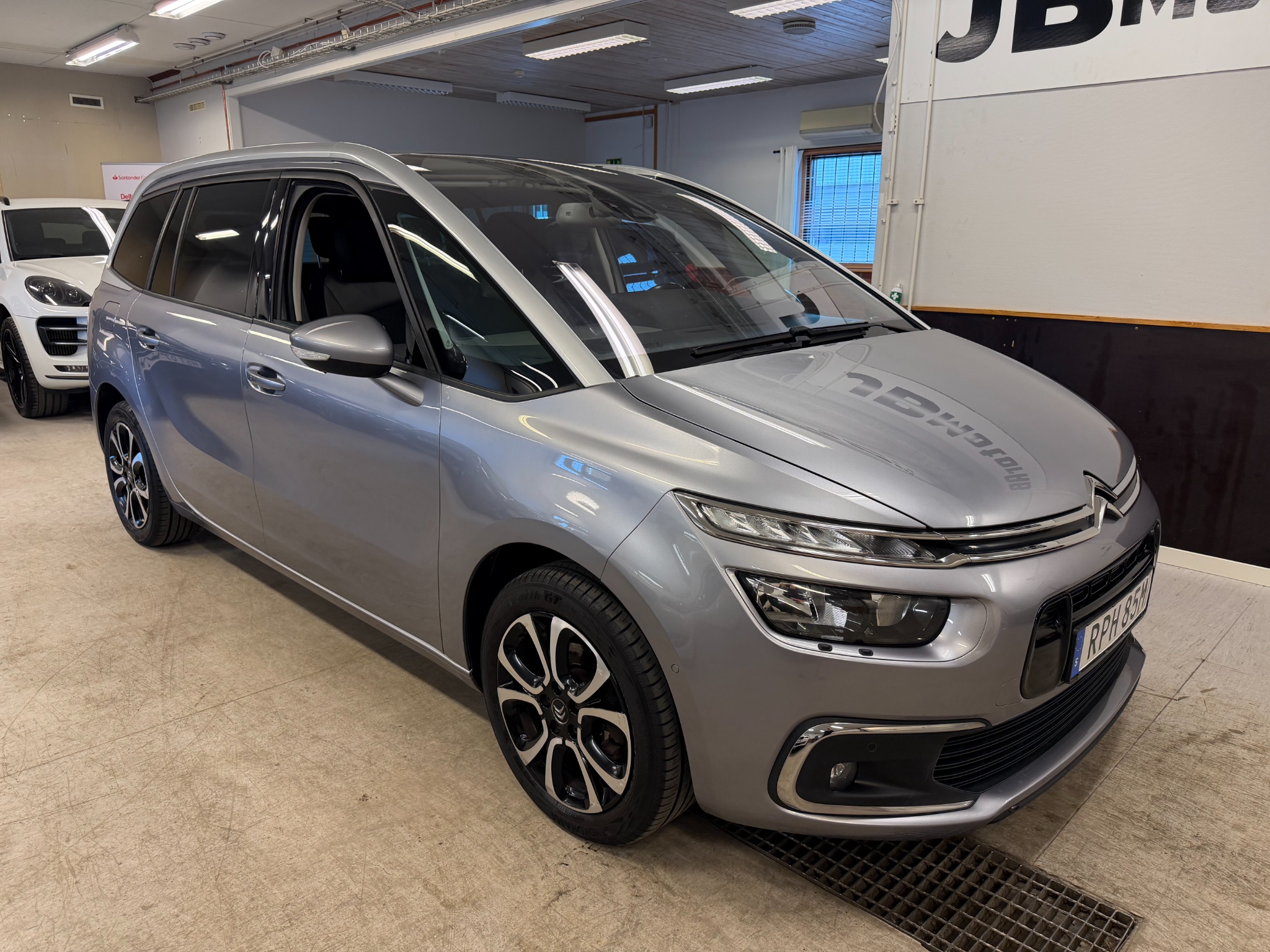 Citroen Grand C4 Picasso 2020, bild 2/10