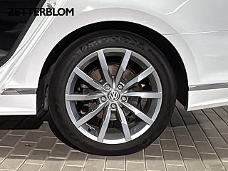 Kombi Volkswagen Passat 13 av 15